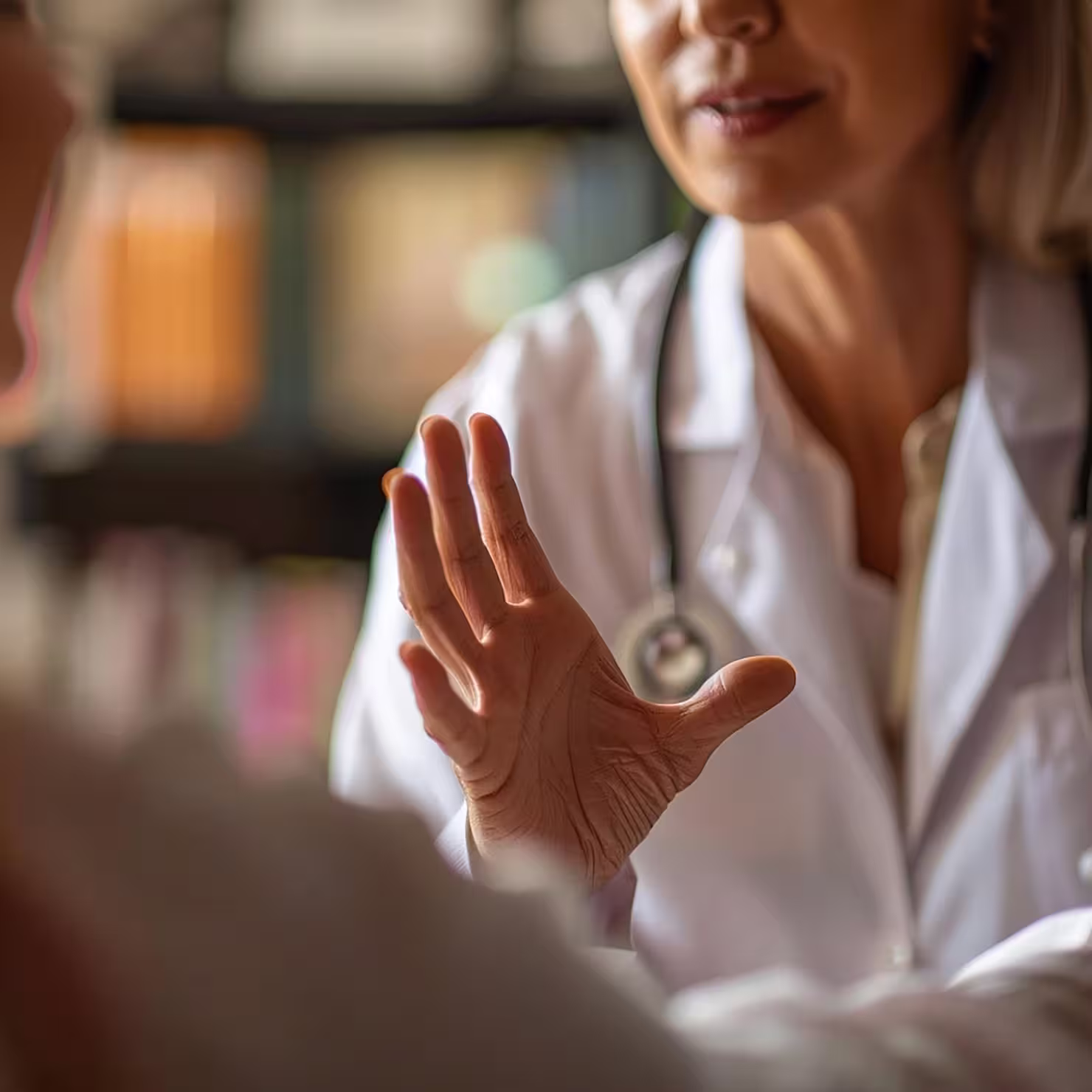 Ascolto clinico empatico - relazione terapeutica sovrana
